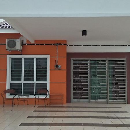 Maihomestay Seri Iskandar Exterior photo